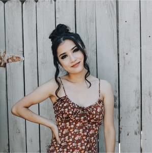 Meet your Posher, Marta